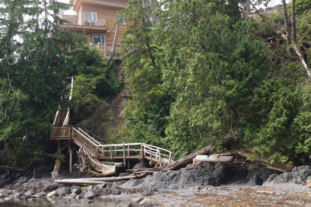 Cygnet Cove Suites Ucluelet Exteriör bild