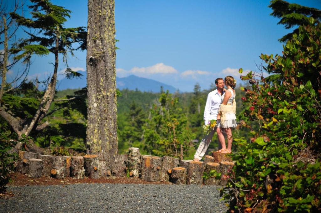 Cygnet Cove Suites Ucluelet Exteriör bild